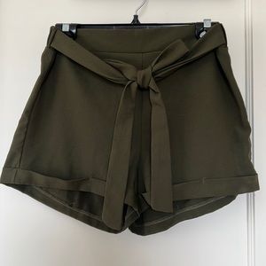 Tie Up Green Shorts